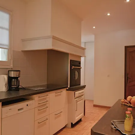 Lush In With Swimming Pool, Cleaning Included Villa